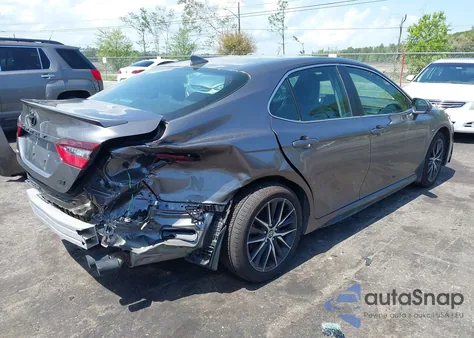 2022 Toyota Camry Se z USA, uszkodzony, nr VIN 4T1G11AK1NU036521